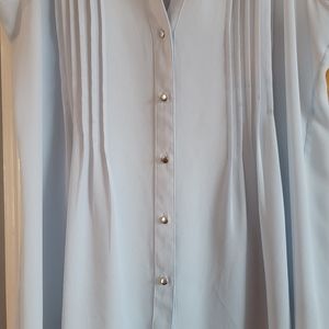 Chause sleeveless blouse